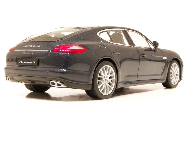 65190 Porsche Panamera S 2009