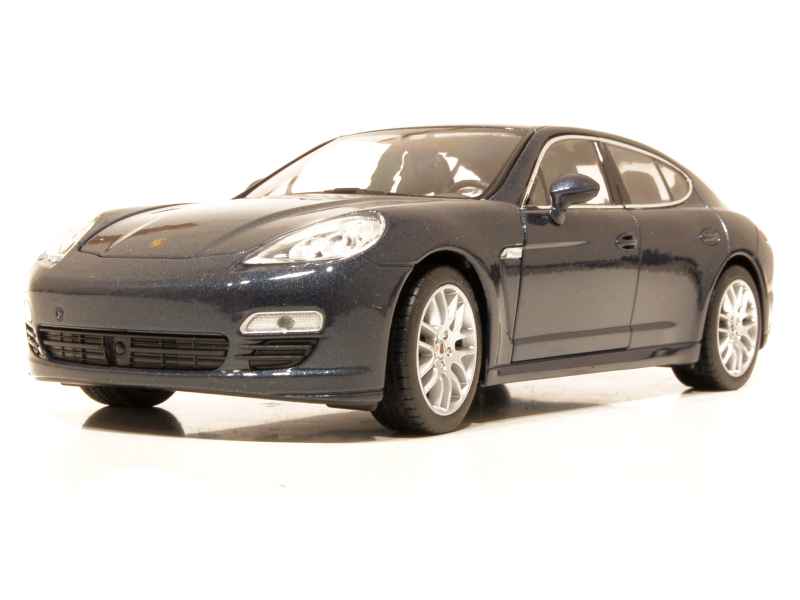 65190 Porsche Panamera S 2009