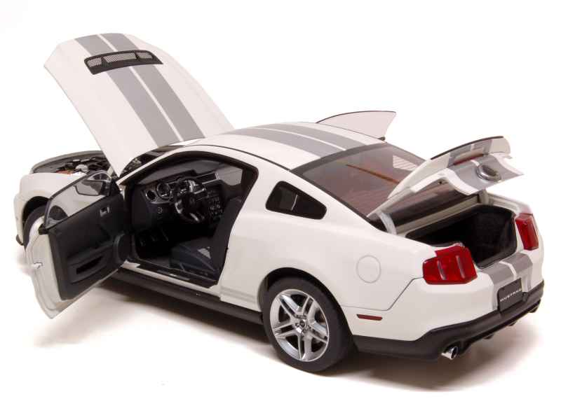 70007 Shelby Mustang GT500 2010