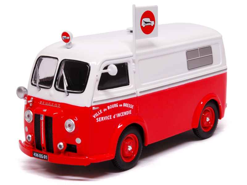 72302 Peugeot D3A Ambulance Pompiers