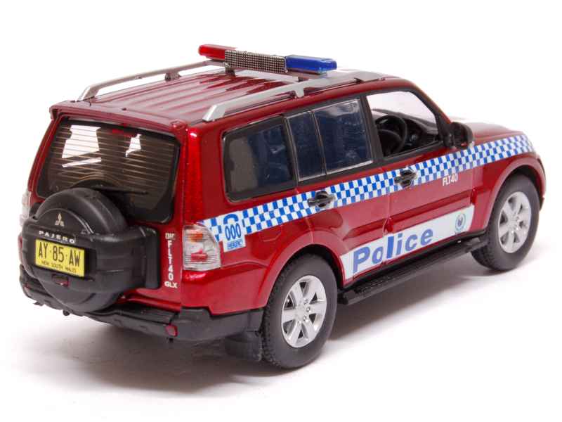 72386 Mitsubishi Pajero Police