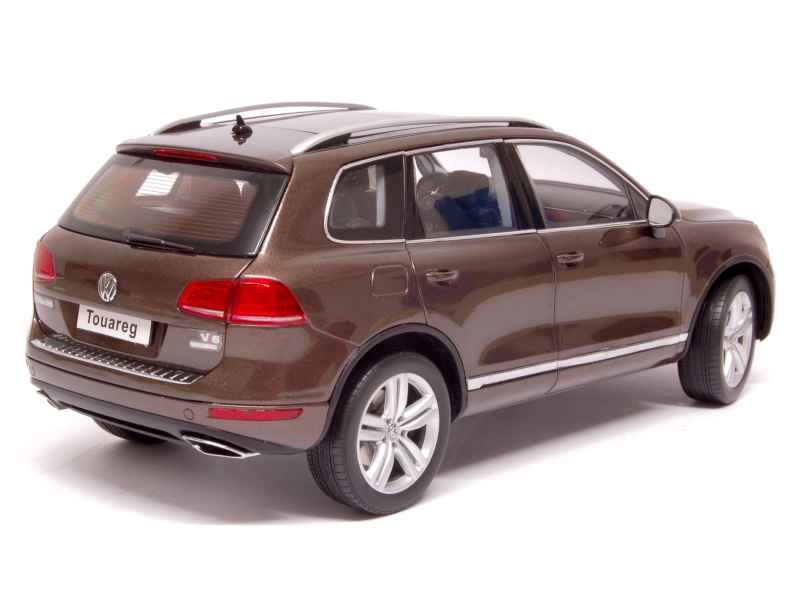 74084 Volkswagen Touareg FSi 2010