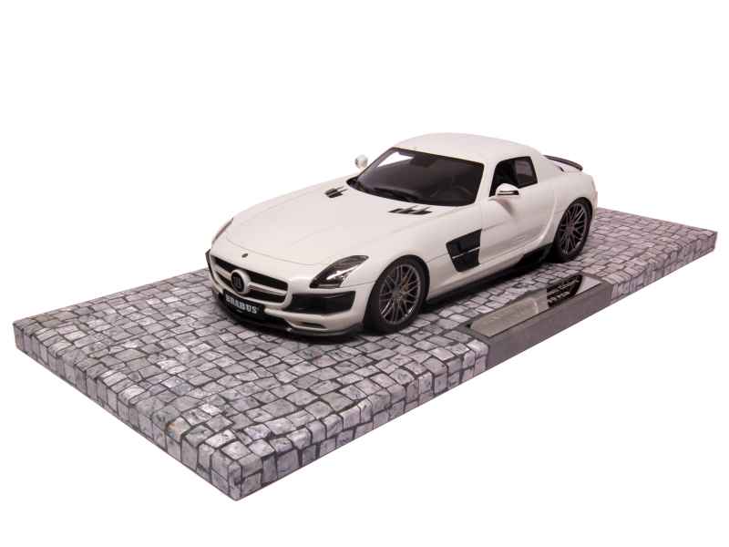 1/18 buy Minichamps Brabus 700 Biturbo Roadster 2012 Mercedes SLS AMG Pearl White