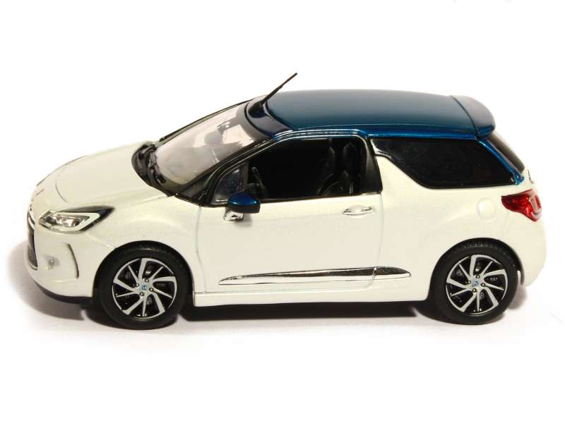 80294 Citroën DS3 Cabrio 2015