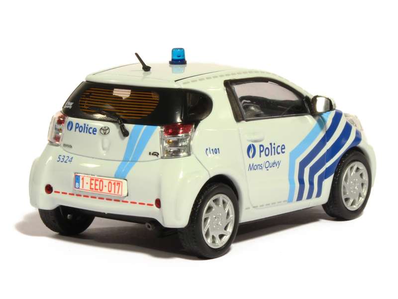 80606 Toyota IQ Police 2012