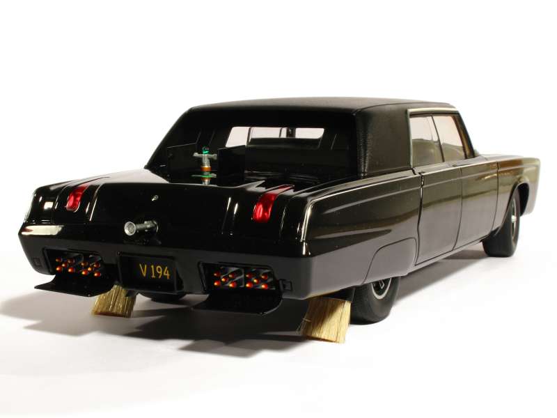 81039 Chrysler Crown Imperial Black Beauty 1966