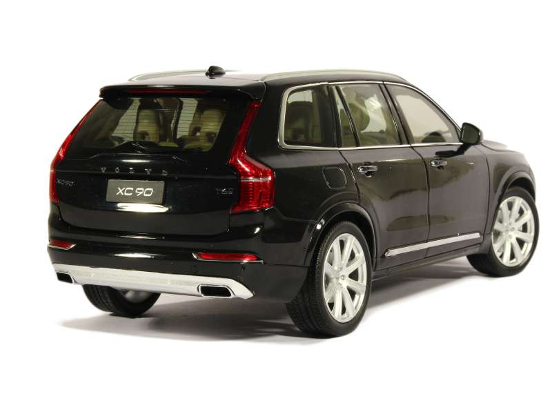 Volvo xc90 1 18