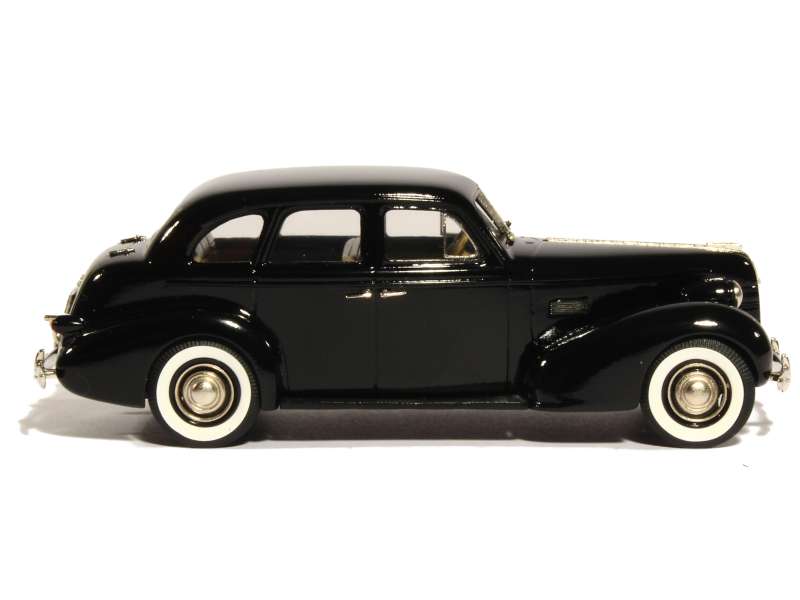 82643 Pontiac Deluxe Six Touring Sedan 1939