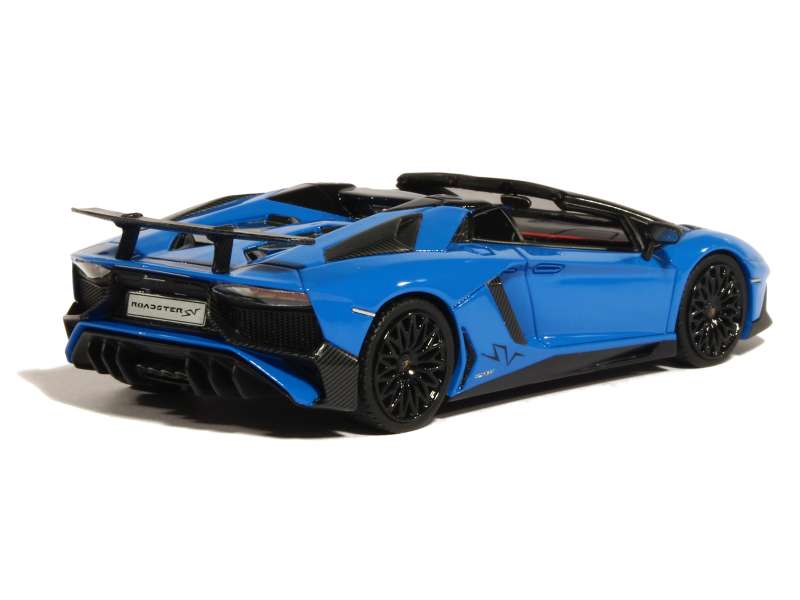 82655 Lamborghini Aventador LP 750-4 SV Roadster 2015