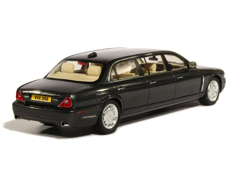 82686 Daimler X358 Wilcox Limousine 6 Doors