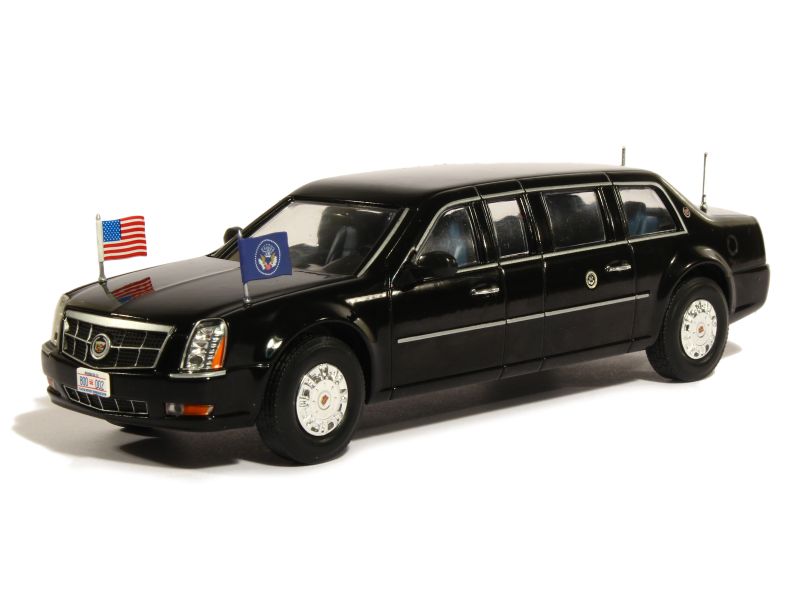 Cadillac DTS Limousine