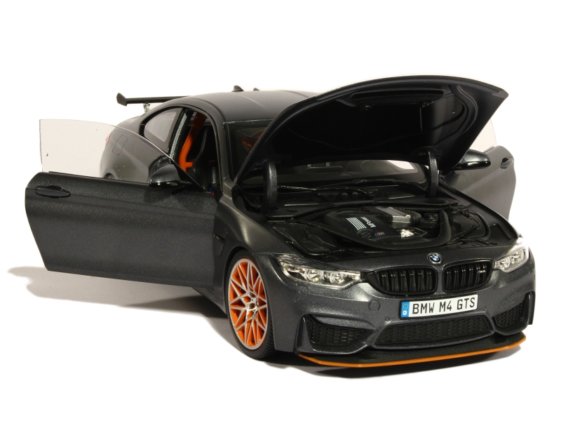 bmw m4 miniature