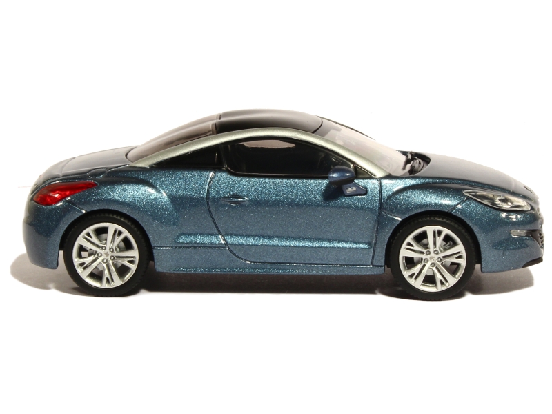 83841 Peugeot RCZ 2013