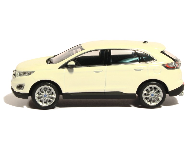 84067 Ford Edge 2015