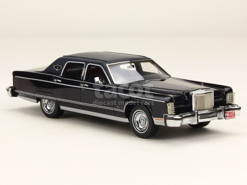 86952 Lincoln Continental Town Car 1977