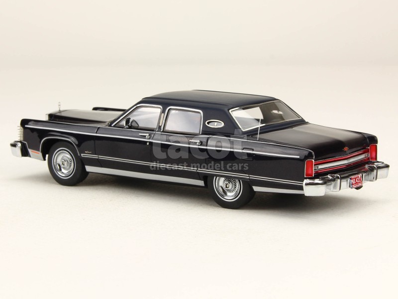 86952 Lincoln Continental Town Car 1977