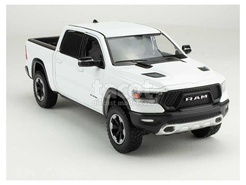 Miniature Dodge RAM 1/24 Motormax 1500 Crew Cab Rebel Blanche 2019 