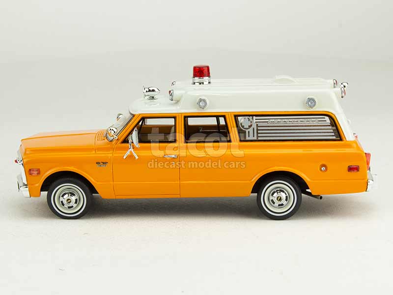 90839 Chevrolet Suburban Ambulance 1970