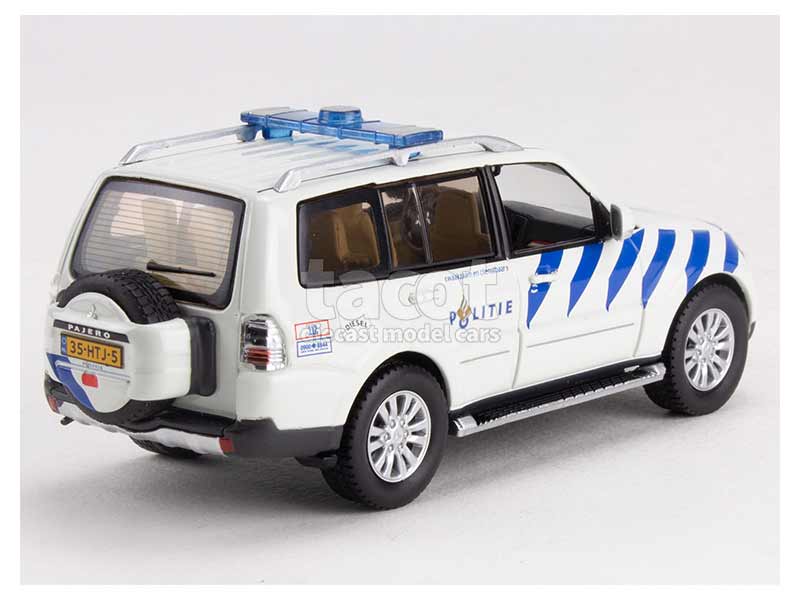 94067 Mitsubishi Pajero Police 2013