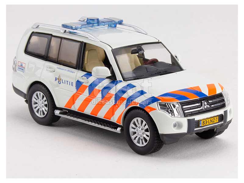 94068 Mitsubishi Pajero Police 2013