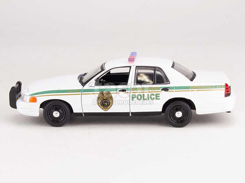 97243 Ford Crown Victoria Police 2001