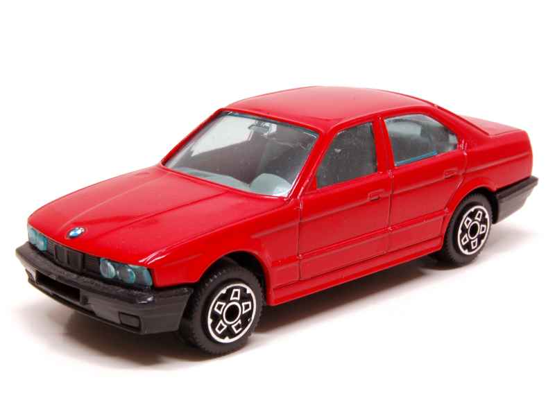 BMW - 535i/ E34 - Bburago Italie - 1/43 - Autos Miniatures Tacot